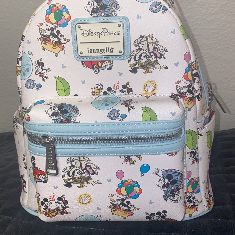 BRAND NEW DISNEY PARKS LOUNGEFLY BACKPACK 😍😍